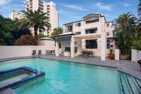 B&B Gold Coast - Lovely 3 bedroom Spacious Unit, Labrador - Bed and Breakfast Gold Coast