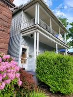 B&B Ridgway - Modern Studio Apartment in Ridgway PA - Bed and Breakfast Ridgway