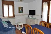 Two-Bedroom Apartment with Balcony and Mountain View 