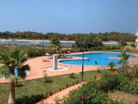 bel appart dans une résidence avec piscine, à 750m de la plage. Confort garanti. - B&B