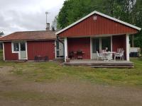 Hus på landet nära sjö - B&B Berga