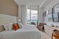 Penthouse Condo at Lyfe Resort and Residences - Bed and Breakfast Hollywood
