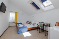 Chambre Triple avec Salle de Bains Privative