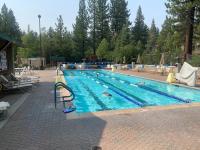 Fully updated Truckee cabin with plenty of beds - B&B