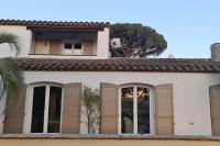 Ste Maxime Villa 5 etoiles Piscine chauffée et jacuzzi - Chambres d’hôtes