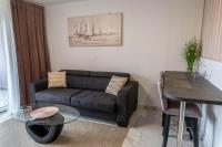 Deluxe Double Room (2 Adults + 1 Child)