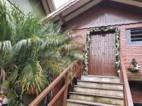 Chalet Family Room (5 Adults)