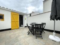 Petite maison rénovée près de la mer avec piscine chauffée, tennis et patio - Bretignolles-sur-Mer - FR-1-224A-55 - B&B