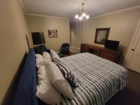 Queen Room with Garden View