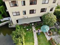 Villa mit Gartenblick