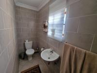 Valley View dullstroom - check in at The Highlander Hotel - B&B Dullstroom