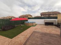 B&B Seseña - Warner,piscina, aire ac, barbacoa, chillout, 400m patio - Bed and Breakfast Seseña