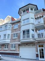 Residentie Square - Nieuwbouw - 50 m van de zee - B&B Knokke-Heist
