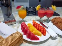 Bayconur Villa - Bed and Breakfast Mangsit