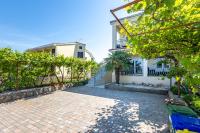 Apartment Ana - B&B Vantačići