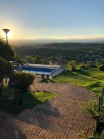 CASA CON VISTA A LAS SIERRAS - B&B