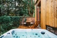 Suite with Hot Tub