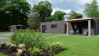 B&B Voorthuizen - The Black Oak - Luxe bungalow met prive sauna - Bed and Breakfast Voorthuizen