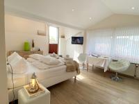 Apartment mit Balkon