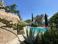 B&B Nîmes - Villa climatisée avec piscine sur les hauts de Nîmes - Bed and Breakfast Nîmes