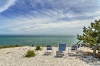 Serene Cape Cod Escape with Private Ocean Overlook! - B&B Mashpee