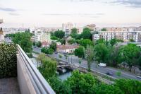 Artsy Riverside Suite - 1BR Amazing central apartment - B&B Bucarest