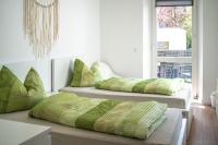 B&B Plauen - malerische Maisonettewohnung mit zwei Balkonen - Bed and Breakfast Plauen