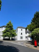 TorquayTownhouse with Hot Tub 200m from Beach - Free WiFi Sky Glass - B&B Torquay