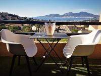 B&B Grosseto-Prugna - Porticcio : magnifique T2 piscine vue mer - Bed and Breakfast Grosseto-Prugna