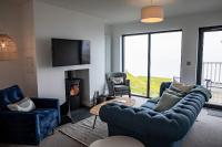 Residence 10 by Together Travel - Luxury 2-Bed Penthouse Apartment - Chambres d'hôtes Pistyll
