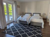 Brona Dempsey - B&B Birr