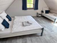 Camera Tripla Standard