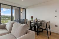 Apartment 10 Waterstone House - Luxury Apartment with Sea Views - Chambres d'hôtes Tenby