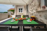 B&B Buići - Little stone house - Bed and Breakfast Buići