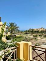B&B Al ‘Ayn as Sukhnah - A sea view spacious cheering 5 bedroom villa Ain Sokhna "Ain Bay" فيلا كاملة للإيجار قرية العين باي - Bed and Breakfast Al ‘Ayn as Sukhnah