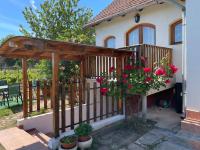 Füge Vendégház - B&B Lovas