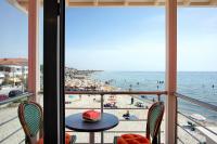 Deluxe Doppelzimmer mit Balkon und Meerblick