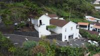 Casa Do Avô Faidoca # PICO HOLIDAY RENTALS - B&B Calheta de Nesquim