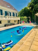 Appartement 120m2 dans maison avec piscine - Bed and Breakfast Boissy-l'Aillerie