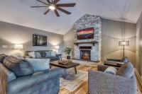 Tranquility Hollow, Indoor Pool, Game Room, next to Dollywood - B&B Sevierville