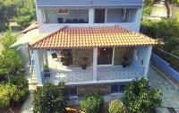 Augoustinos - Sea Side Luxury Apartments - Bed and Breakfast