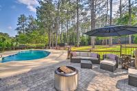 B&B Southern Pines - Peaceful Southern Pines Home with Pool and Yard! - Bed and Breakfast Southern Pines