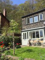 B&B Hebden Bridge - Calderside Cottage (2 BDR Central Hebden Bridge) - Bed and Breakfast Hebden Bridge