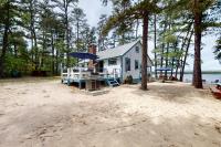 Lake House Retreat - Bed and Breakfast