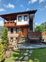 B&B Kovachevitsa - Кондеви къщи - Bed and Breakfast Kovachevitsa