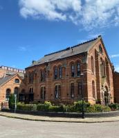Luxury Chapel Apartment within City Walls - Bed and Breakfast