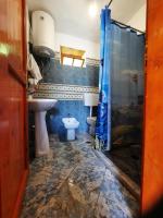 Tweepersoonskamer met Gedeelde Badkamer