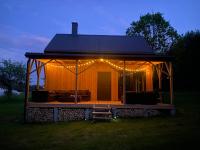 Baciki 61- domek przy lesie - B&B