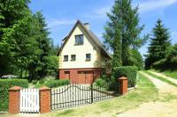 Cottage by Lake Dabrowa with Fishing - B&B Wądzyn