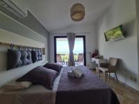 Deluxe Double Room with Mountain View